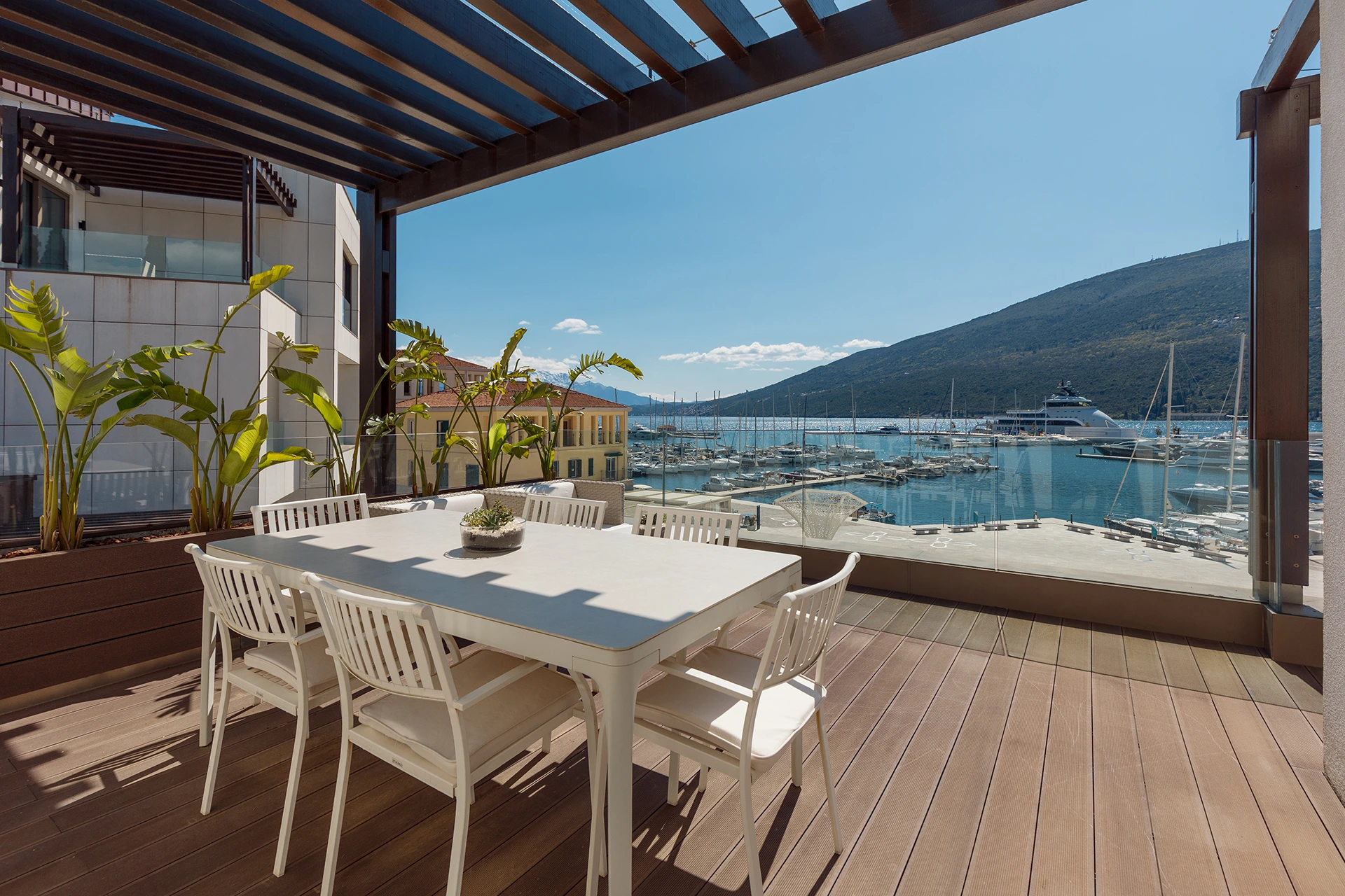 Living the Yachting Dream: How Portonovi Marina Apartments Cater to Maritime Enthusiasts